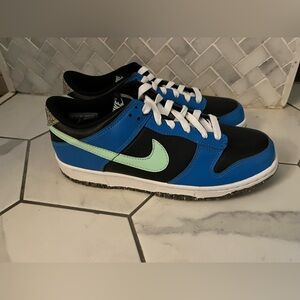 Nike Dunk Low SE Kids Blue and Mint Sneakers